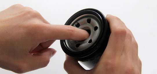 Genuine oil filter and copy oil filter stability difference