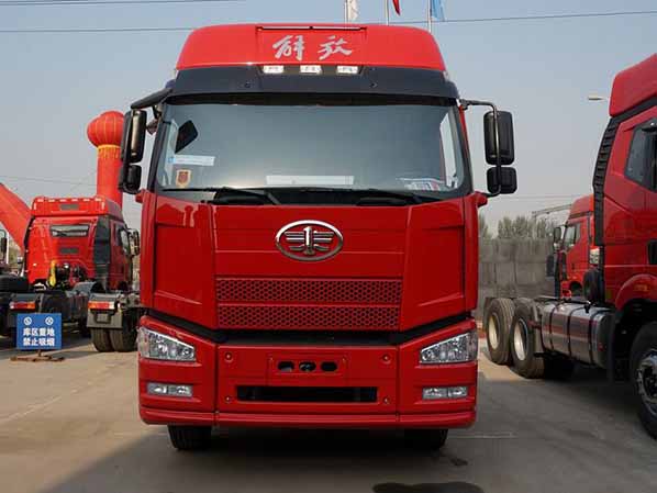 FAW J6P tractor truck