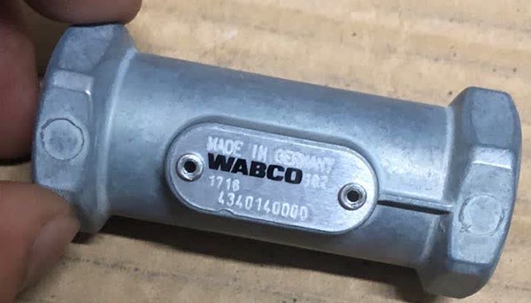 Wabco 4340140000 4340141000 1505039 88521206006 0034290744 11017367 truck air brake parts non return check valve